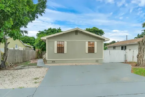 512 Walker Avenue Greenacres FL 33463