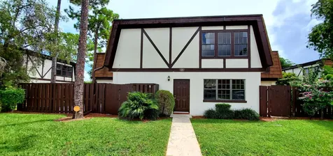124 Weybridge Circle Royal Palm Beach FL 33411