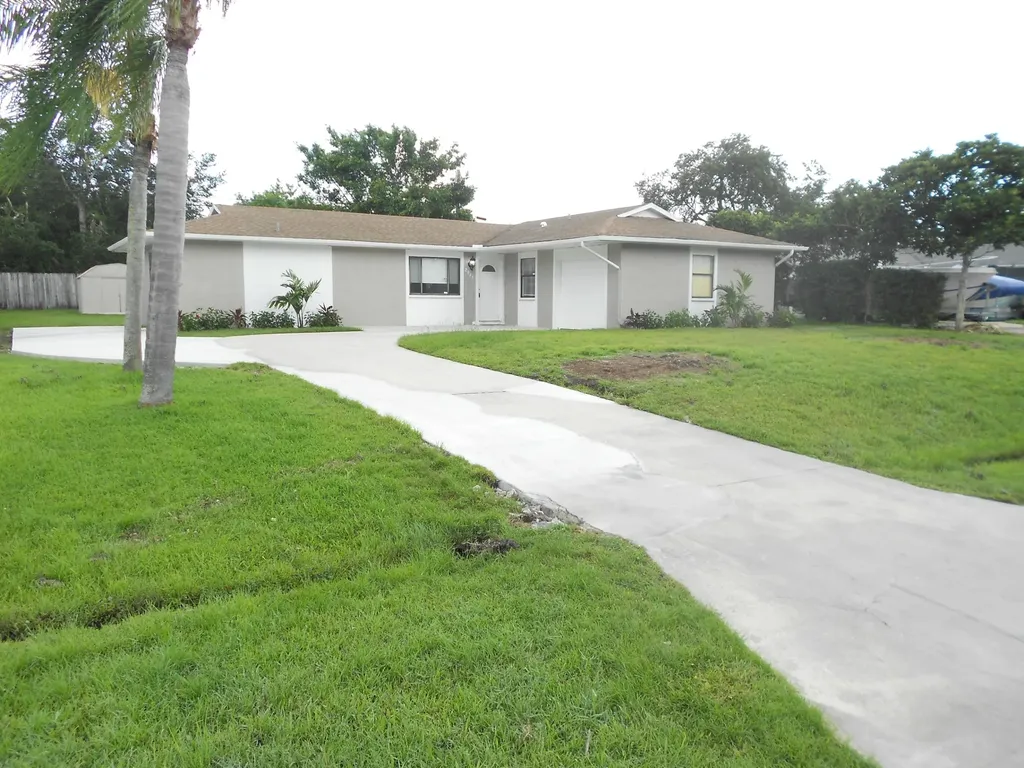 2043 SW Aladdin Street Port St Lucie FL 34953