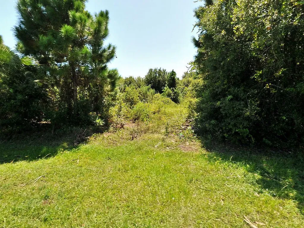 7409 Belleair Avenue Fort Pierce FL 34951
