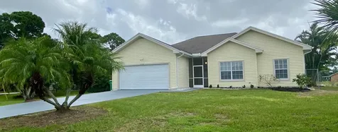 2190 SW Colwell Avenue Port St Lucie FL 34953