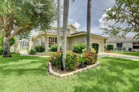 6176 Lansdowne Circle Boynton Beach FL 33472