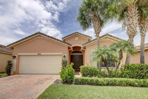 9741 SW Glenbrook Drive Port St Lucie FL 34987