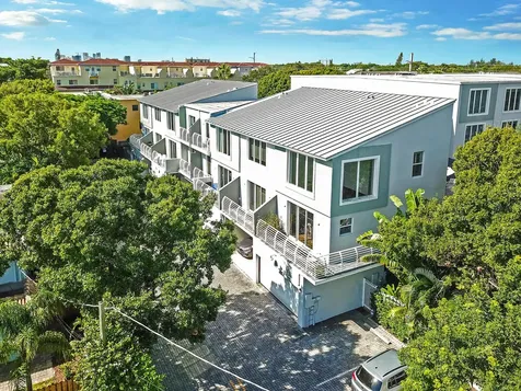 2754 NE 8th Avenue Wilton Manors FL 33334