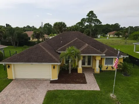 1282 SW Lawndale Avenue Port St Lucie FL 34953