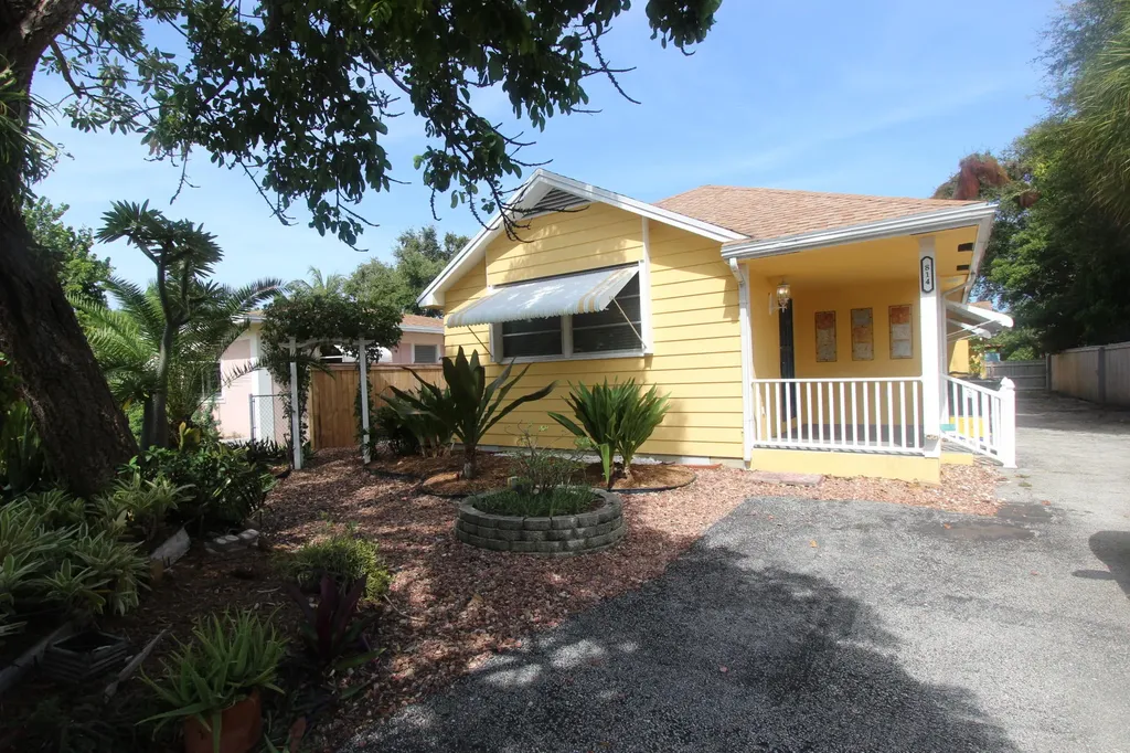 814 S Federal Highway Lake Worth Beach FL 33460
