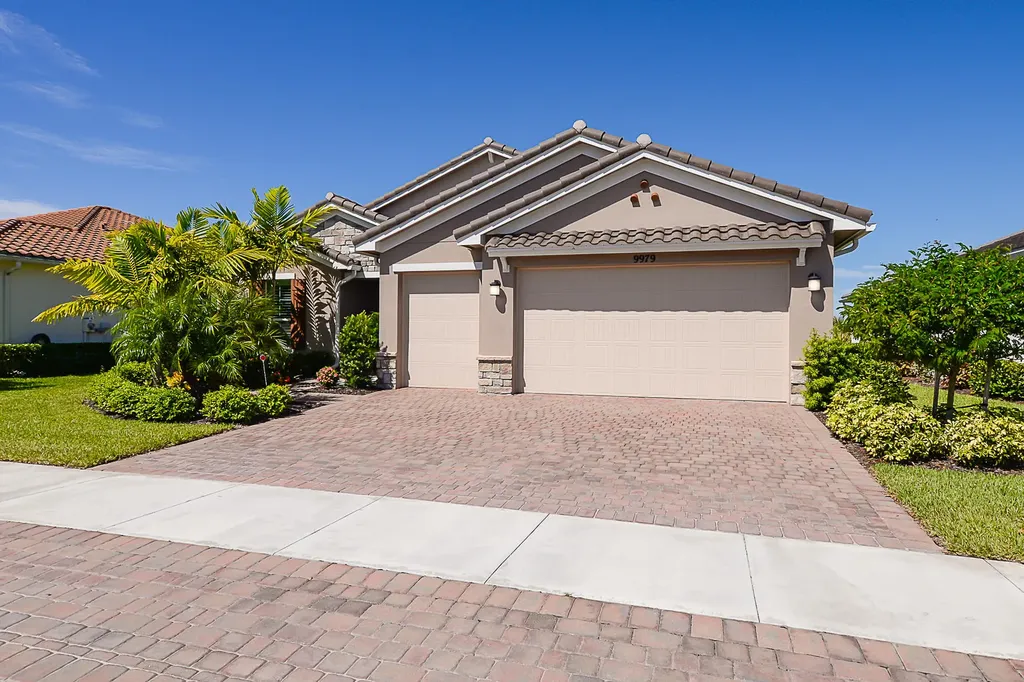 9979 SW Coral Tree Circle Port St Lucie FL 34987