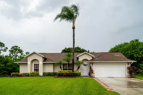 457 SW Souris Avenue Port St Lucie FL 34953