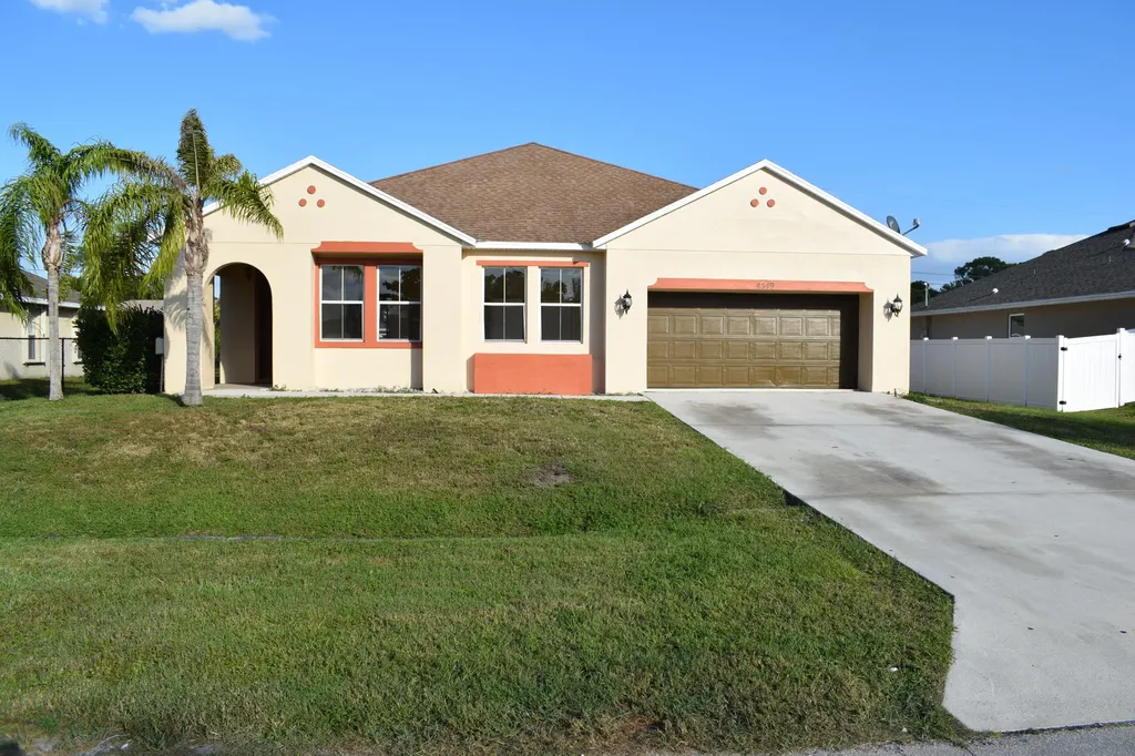 4549 SW Rachel Street Port St Lucie FL 34953
