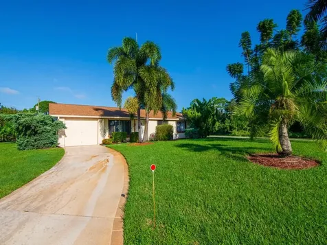 555 SE Majestic Terrace Port St Lucie FL 34983