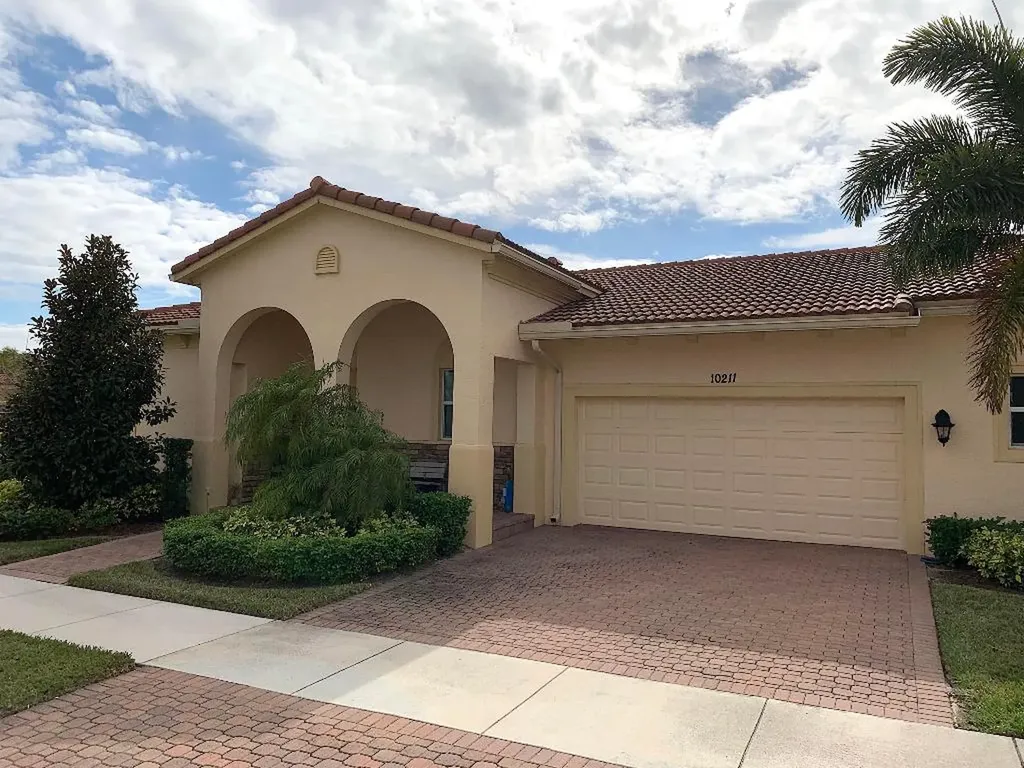 10211 SW Reggiani Road Port St Lucie FL 34986
