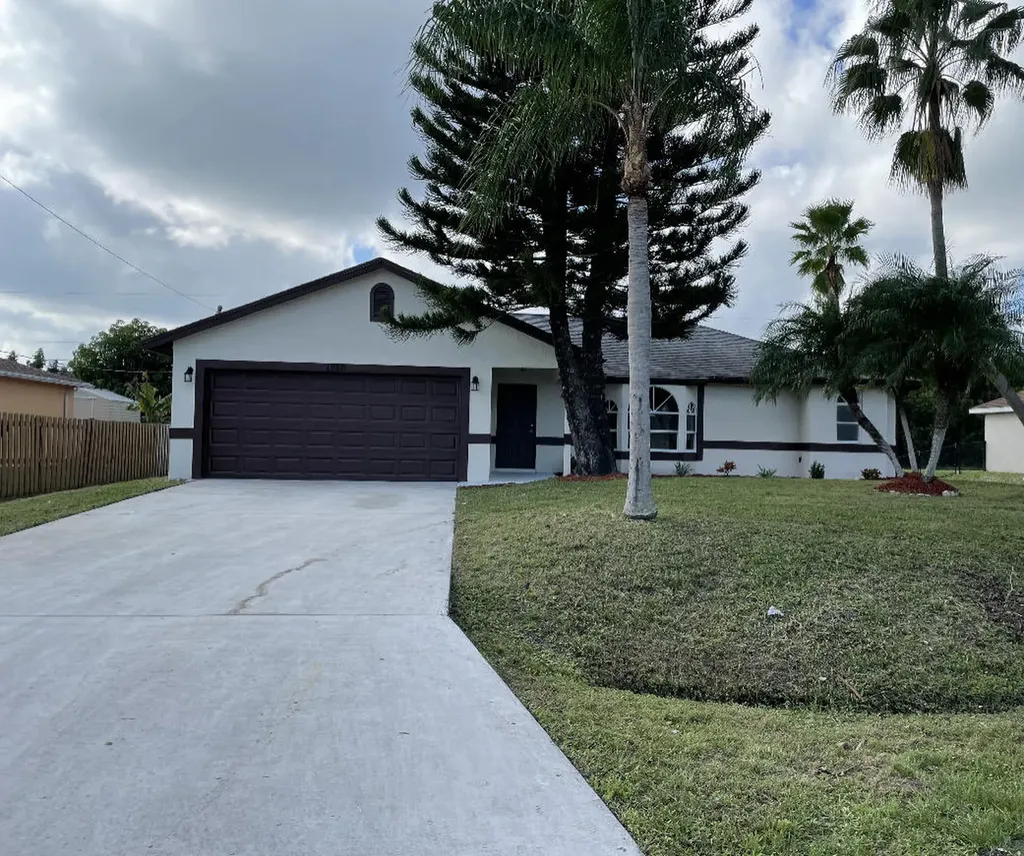 1880 SW Morelia Lane Port St Lucie FL 34953