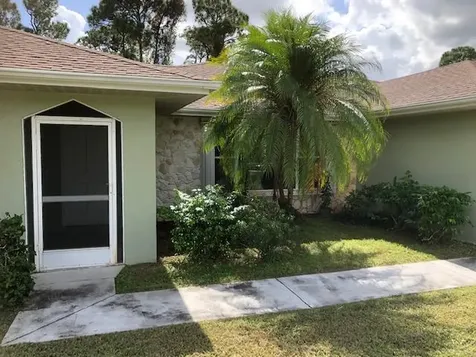 306 SE Crosspoint Drive Port St Lucie FL 34983
