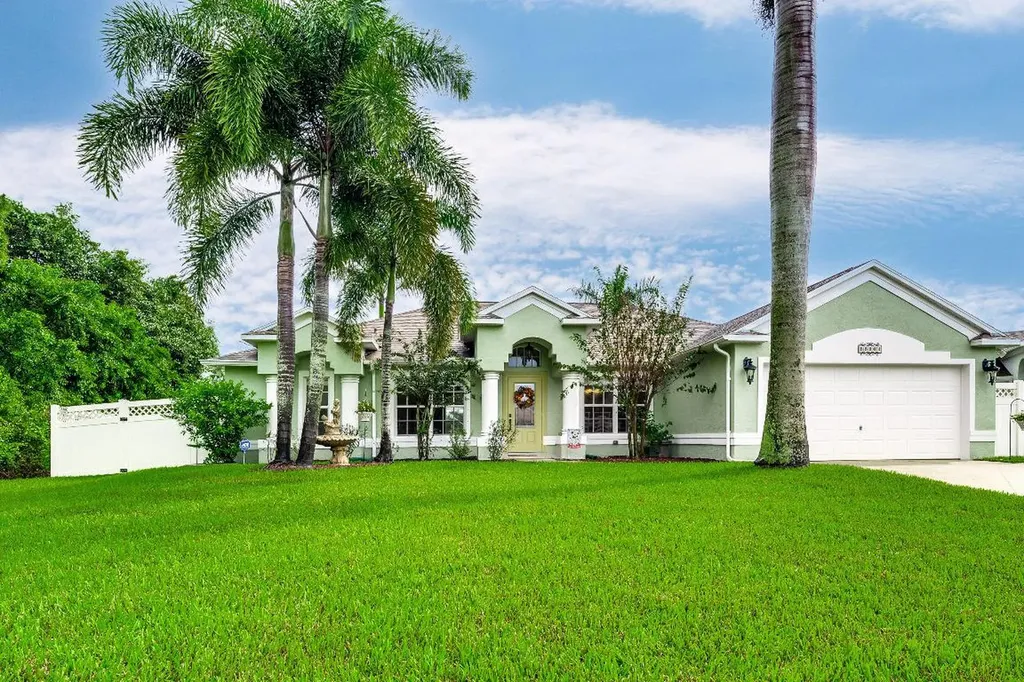 4401 SW Gagnon Road Port St Lucie FL 34953