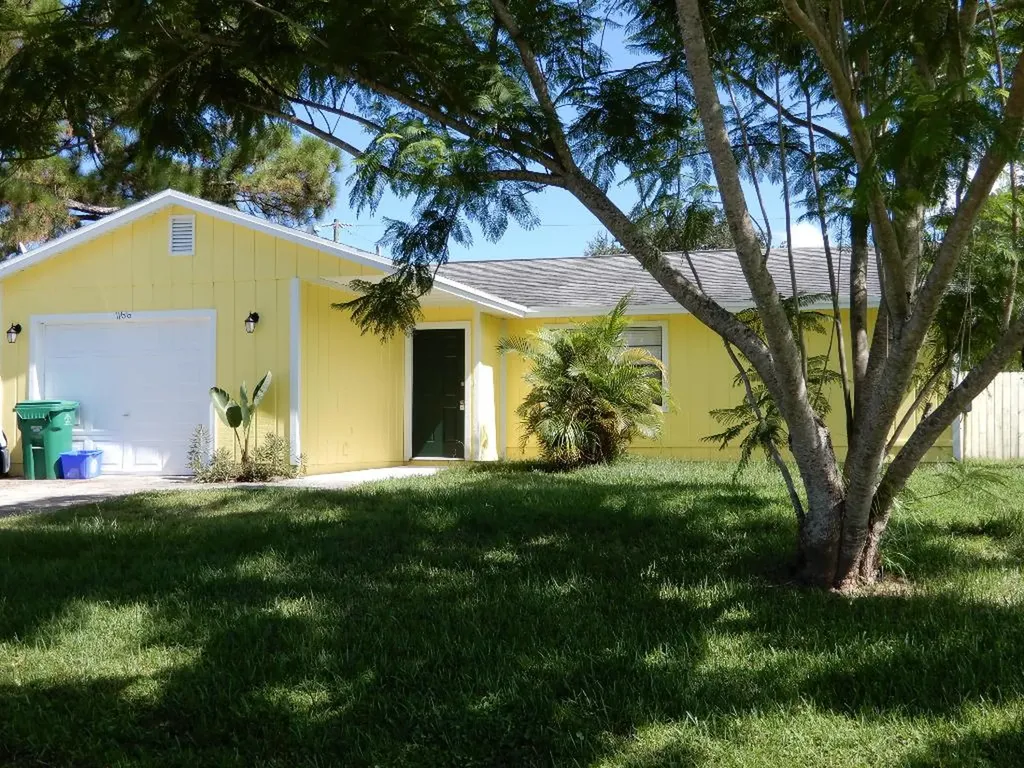 1166 SW Ingrassina Avenue Port St Lucie FL 34953