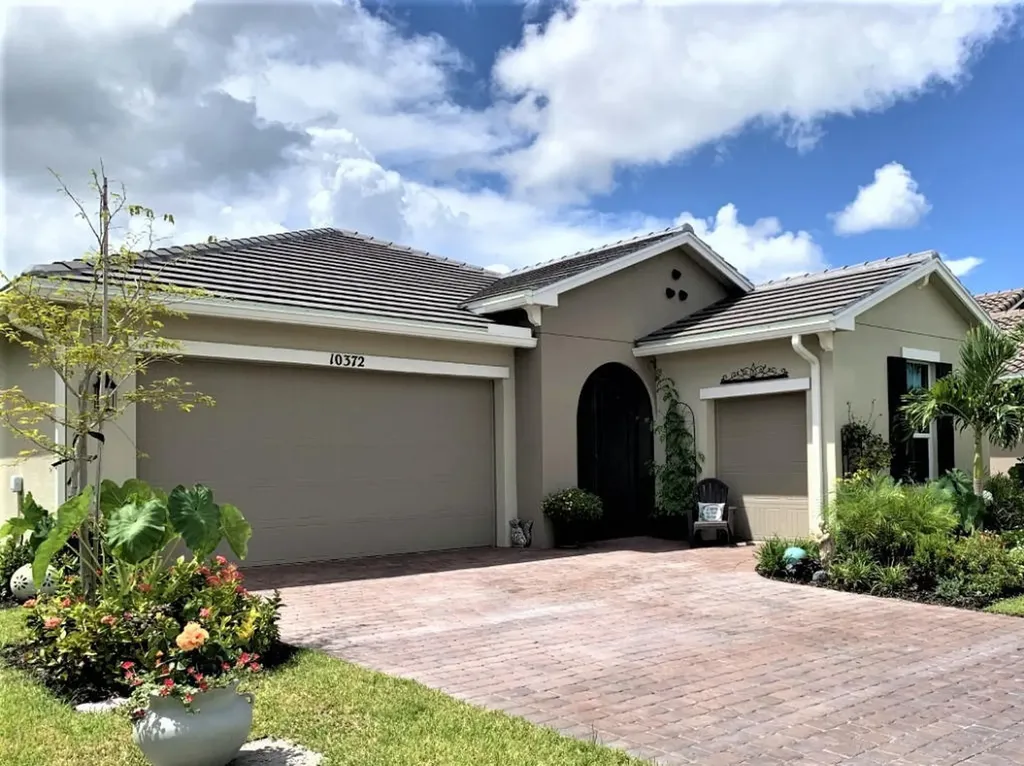 10372 SW Ligustrum Drive Port St Lucie FL 34987
