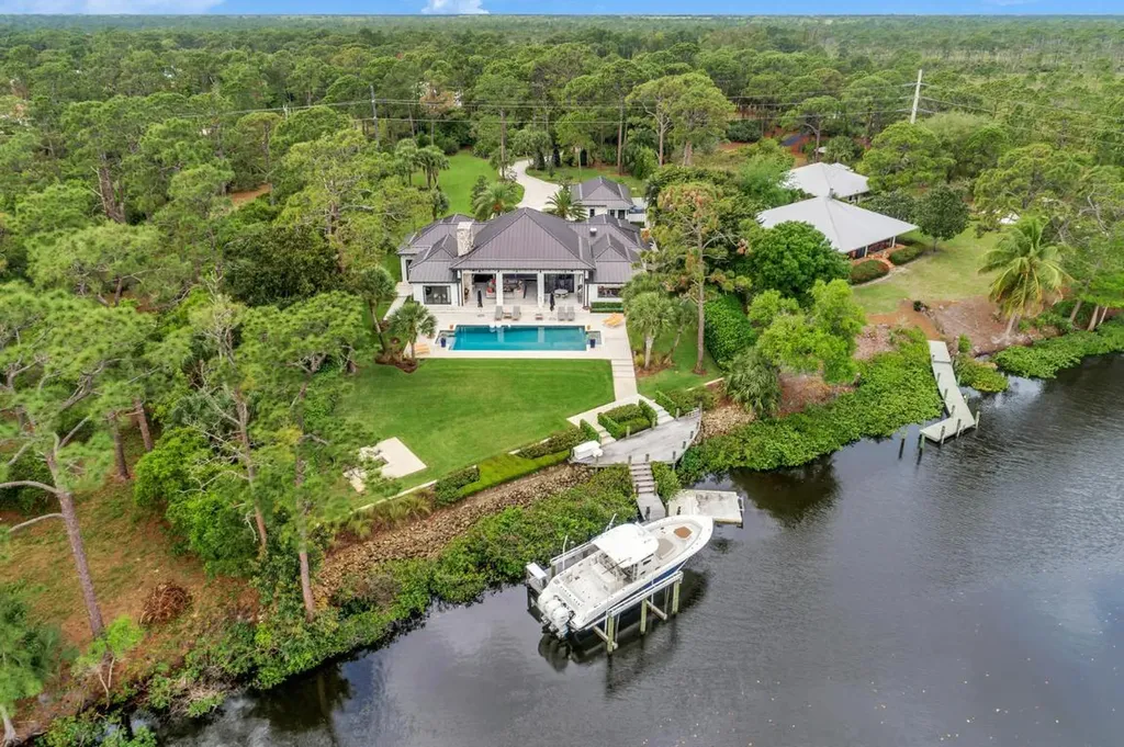 7168 SE Rivers Edge Street Jupiter FL 33458