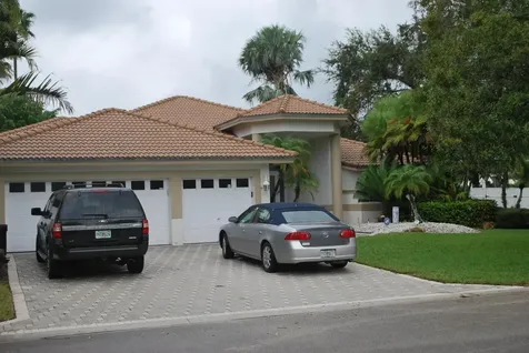 5020 NW 105th Drive Coral Springs FL 33076
