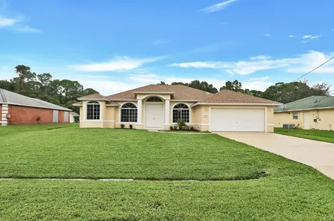 1547 SW Hunnicut Avenue Port St Lucie FL 34953