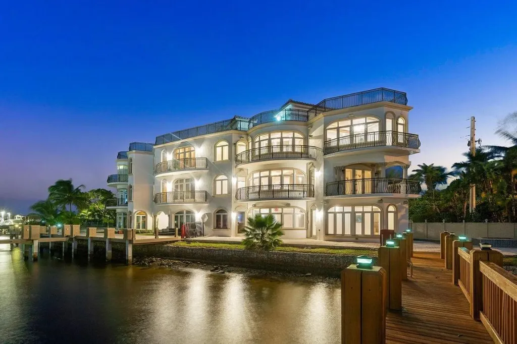900 Hillsboro Mile Hillsboro Beach FL 33062
