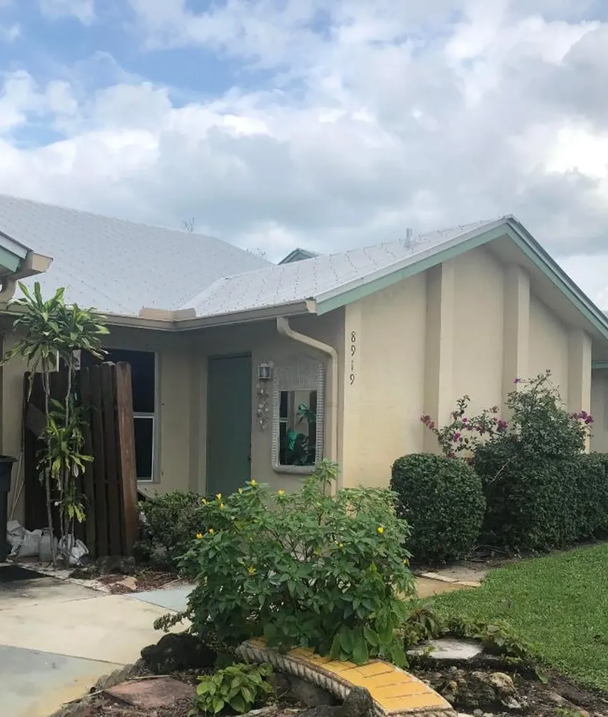 8919 SE Hobe Ridge Avenue Hobe Sound FL 33455