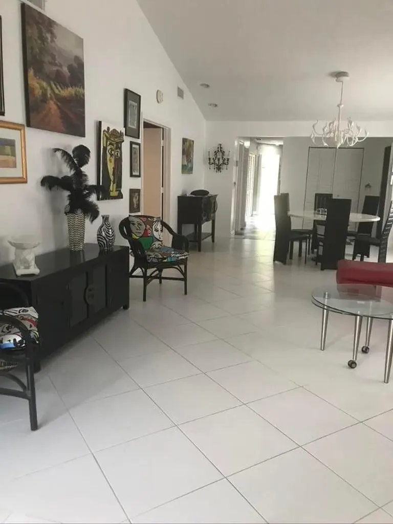 10051 Hickorywood Place Boynton Beach FL 33437