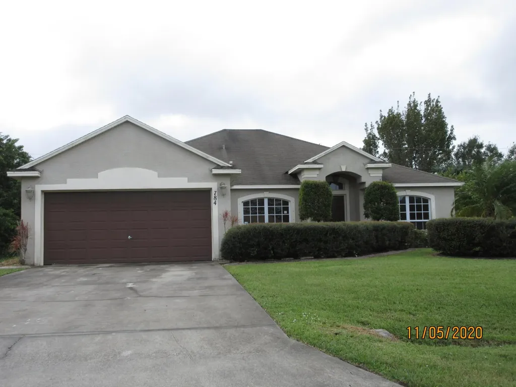 784 NW Bayard Avenue Port St Lucie FL 34983