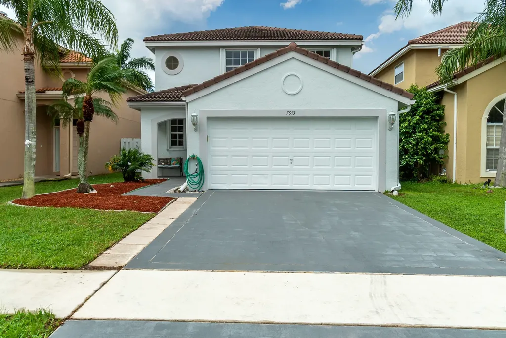 7913 Lakewood Cove Court Lake Worth FL 33467