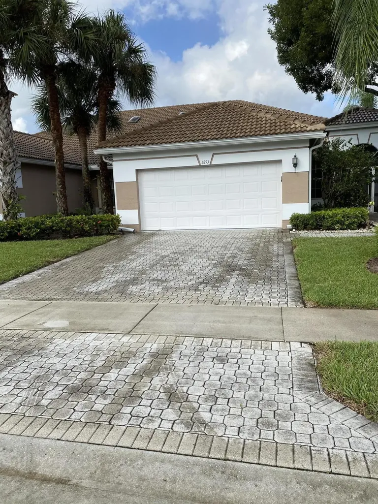 6893 Swansea Lane Boynton Beach FL 33472