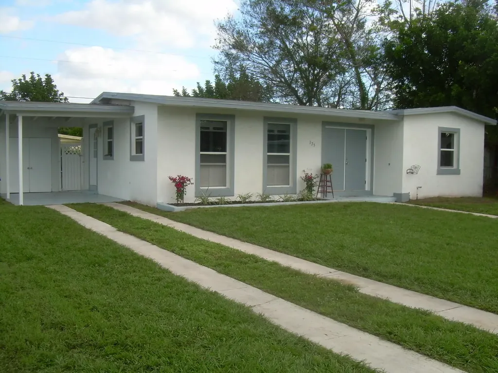 175 SE Lucero Drive Port St Lucie FL 34983