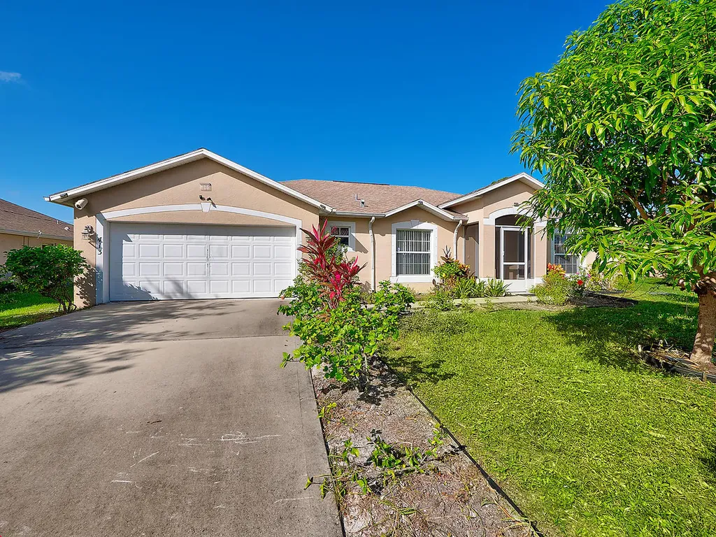 413 SE Streamlet Avenue Port St Lucie FL 34983
