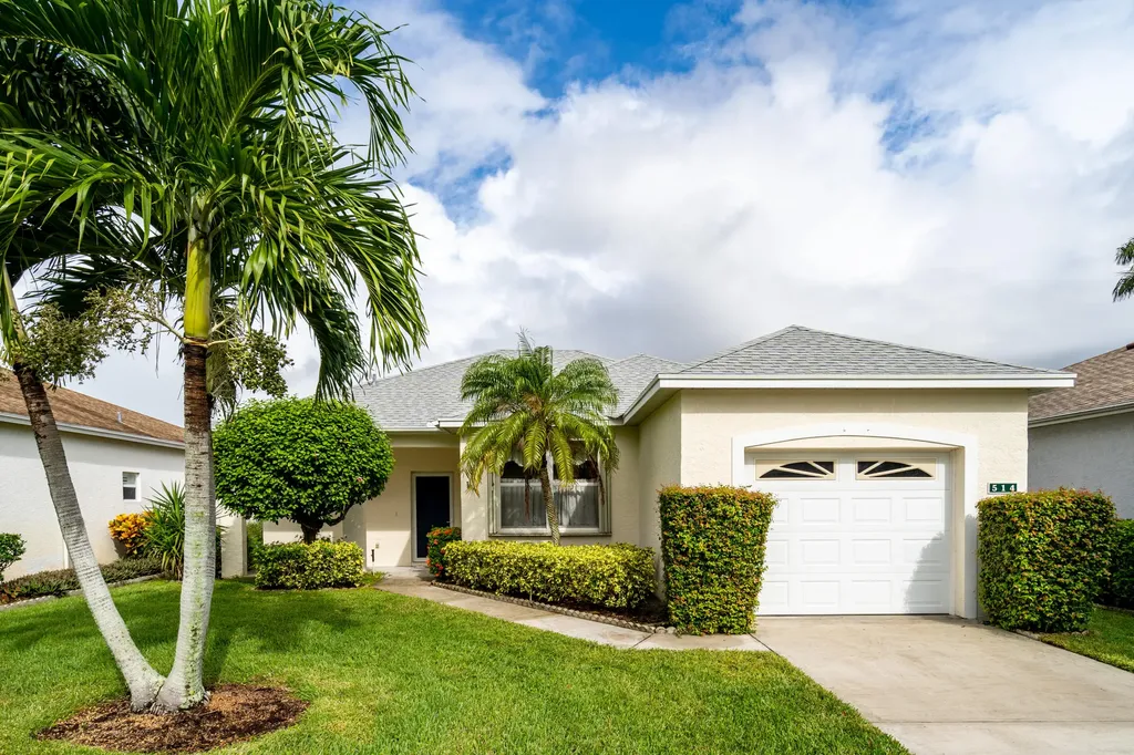 514 NW Galatone Court Port St Lucie FL 34986