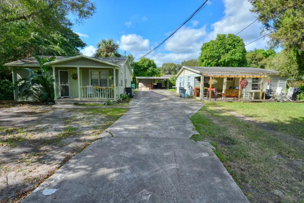 2109 S 33rd Street Fort Pierce FL 34947