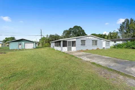 2102 Elizabeth Avenue Fort Pierce FL 34982
