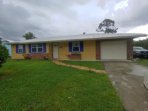 117 SW Fairway Avenue Port St Lucie FL 34983
