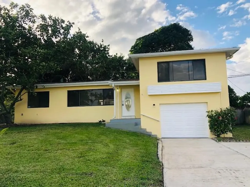 1410 Tahoe Court Lake Worth FL 33461