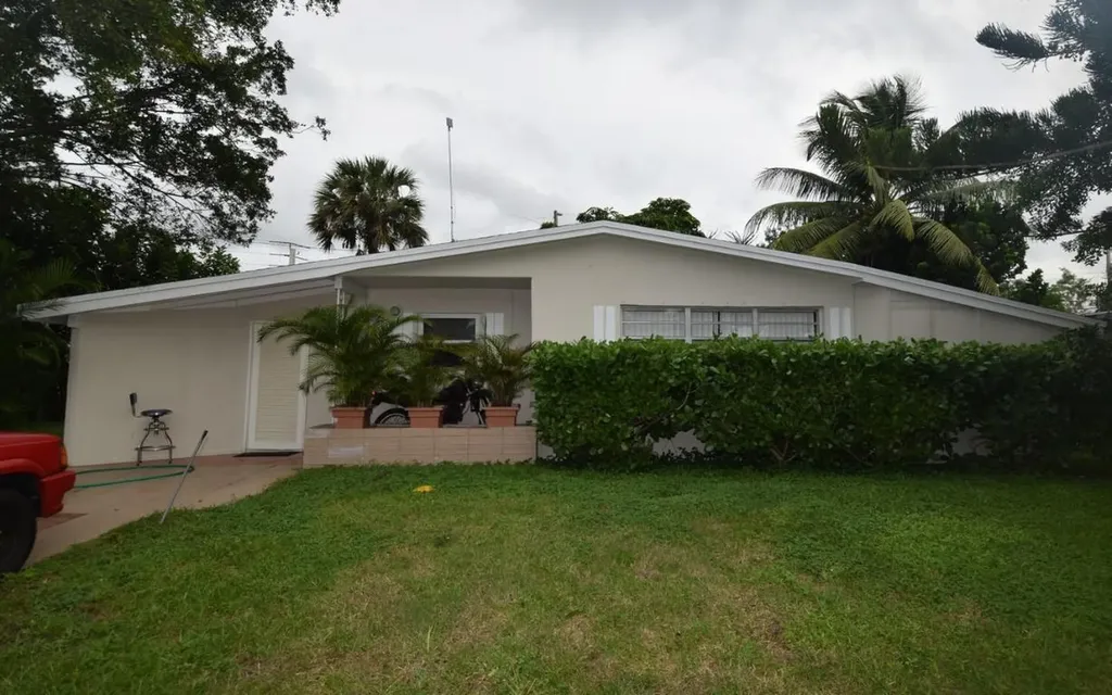 1609 SE Arapaho Avenue Stuart FL 34994