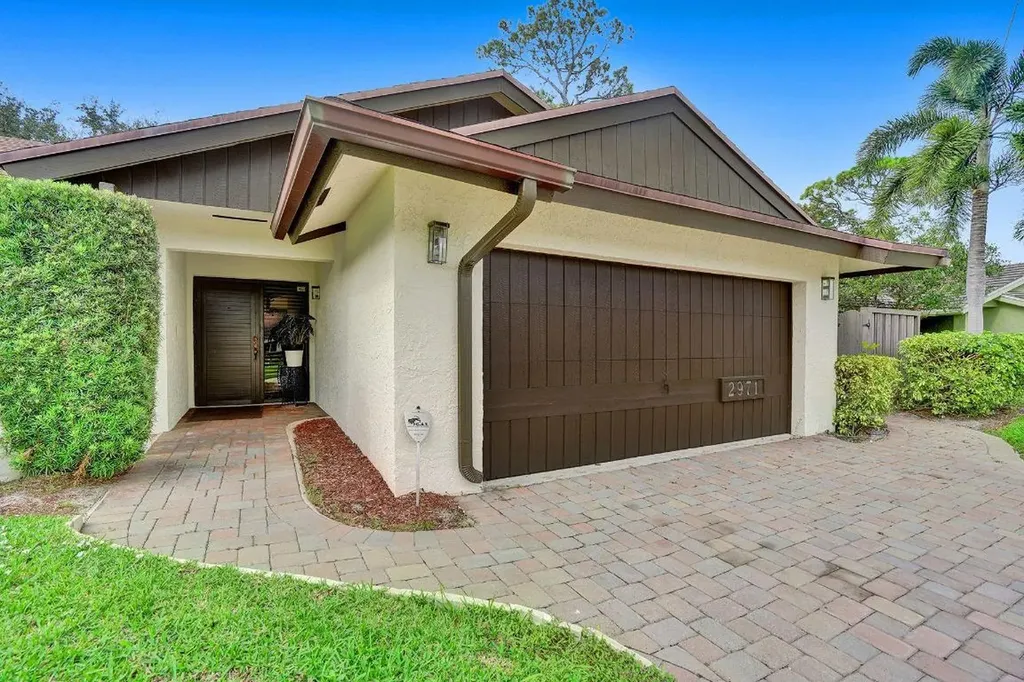 2971 NW 24th Way Boca Raton FL 33431