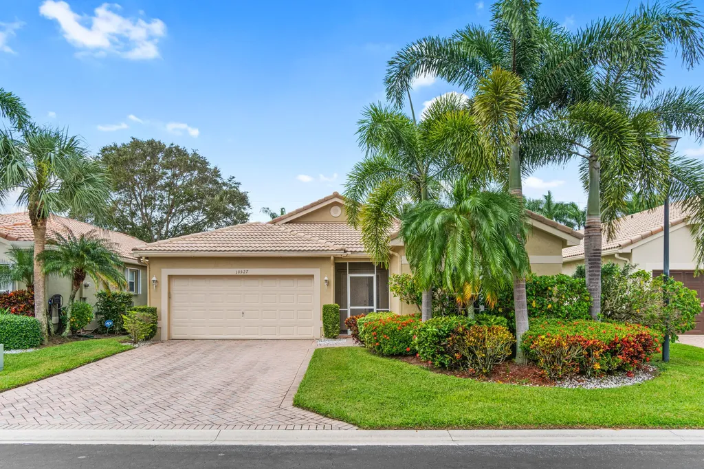 10527 Utopia Circle W Boynton Beach FL 33437