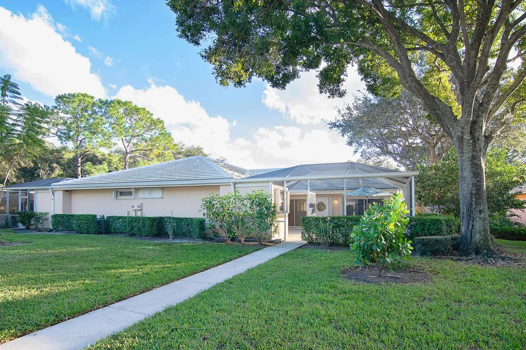 4601 Lake Catherine Drive Palm Beach Gardens FL 33403