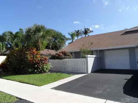 2714 SW 5th Street Delray Beach FL 33445