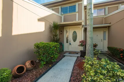 52 Maplecrest Circle Jupiter FL 33458