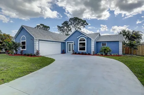 522 SE Volkerts Terrace Port St Lucie FL 34983