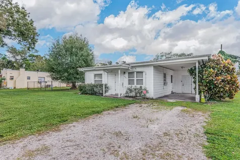 1605 Linwood Avenue Fort Pierce FL 34982