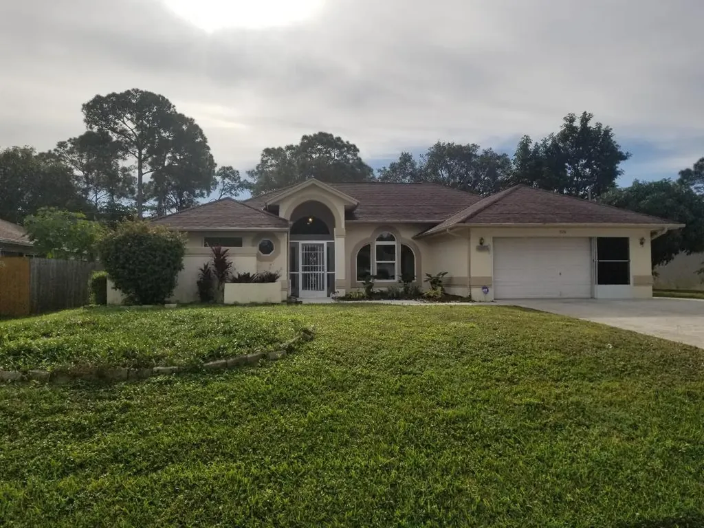 820 SW Canary Terrace Port St Lucie FL 34953