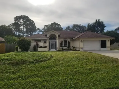 820 SW Canary Terrace Port St Lucie FL 34953