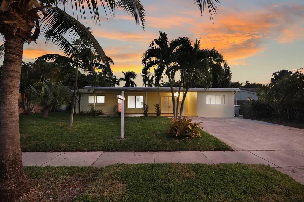 248 SW 11th Court Pompano Beach FL 33060