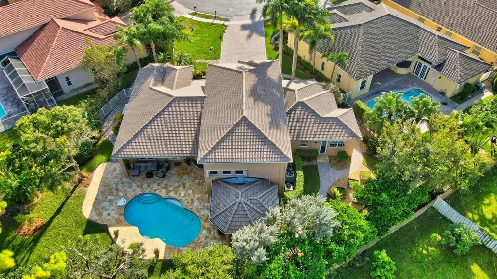 9581 Parkview Avenue Boca Raton FL 33428