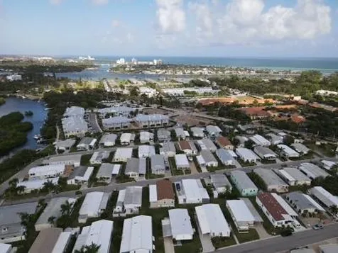 400 N A1a Highway Jupiter FL 33477