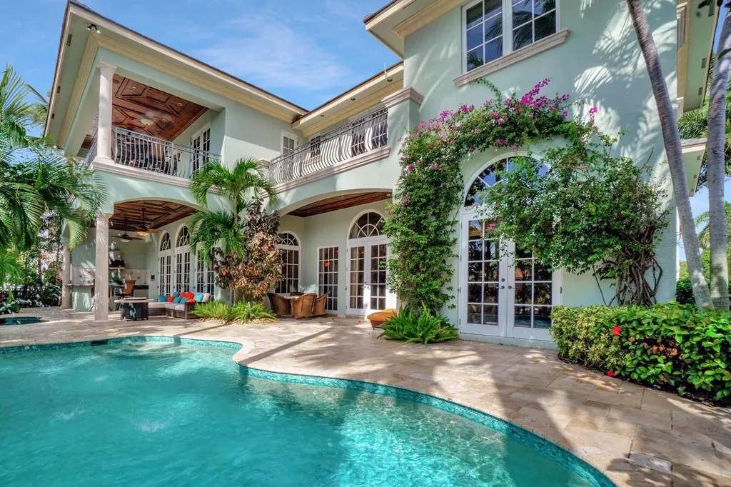 530 NE Waterway Lane Boca Raton FL 33432